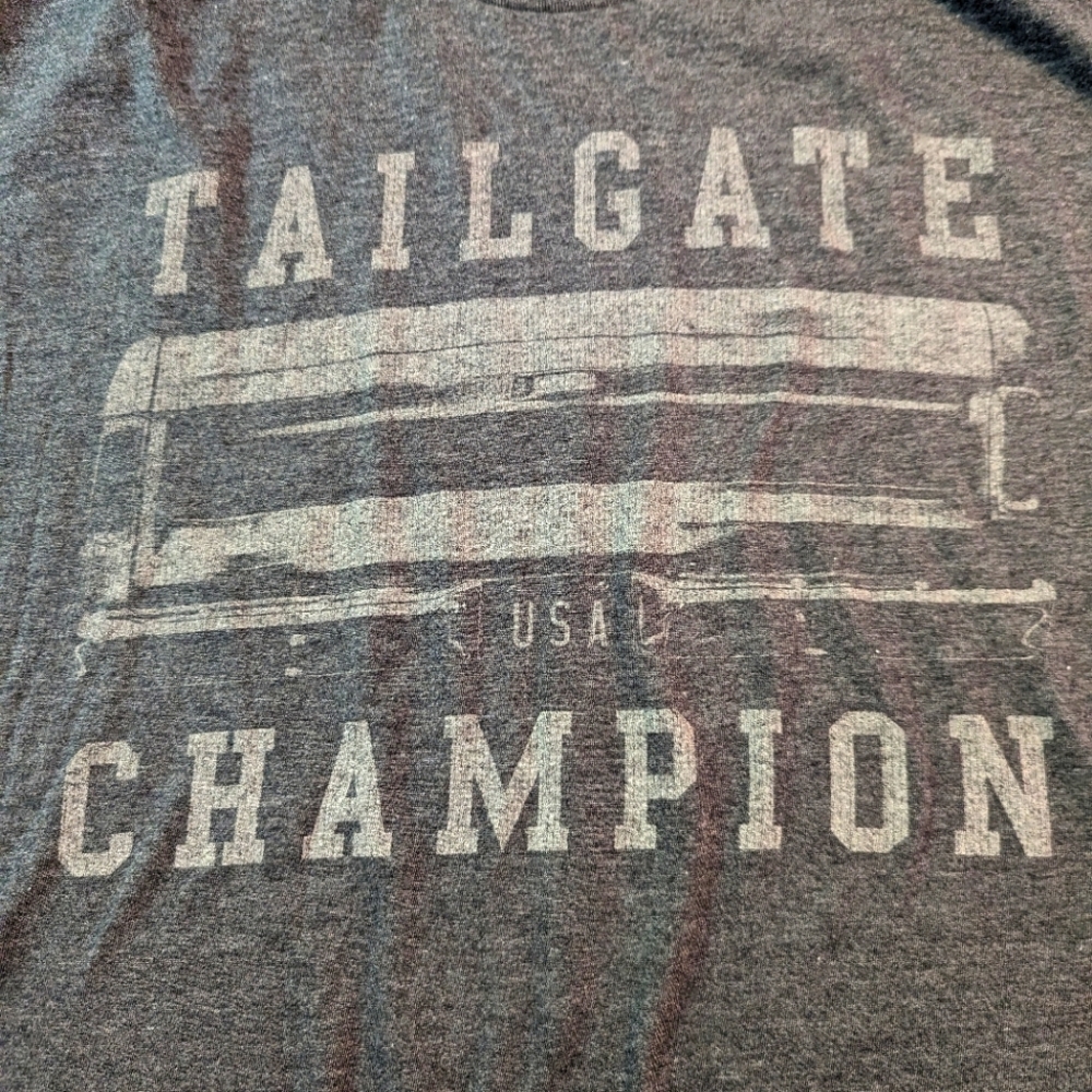 Men's Tailgate Champion Short Sleeve T Shirt Size Large